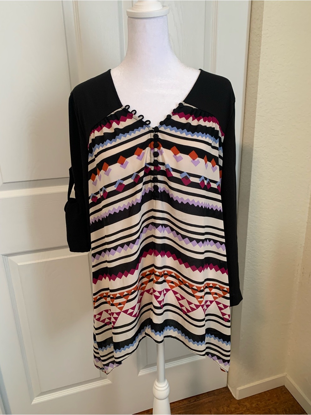 Black Multi-Color Geometric V-Neck Blouse